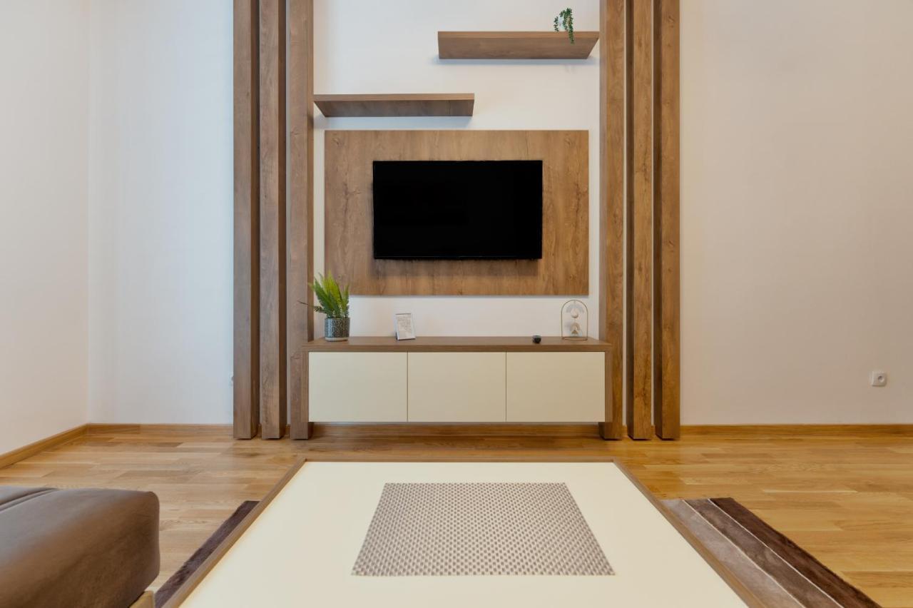 R3 Apartment *